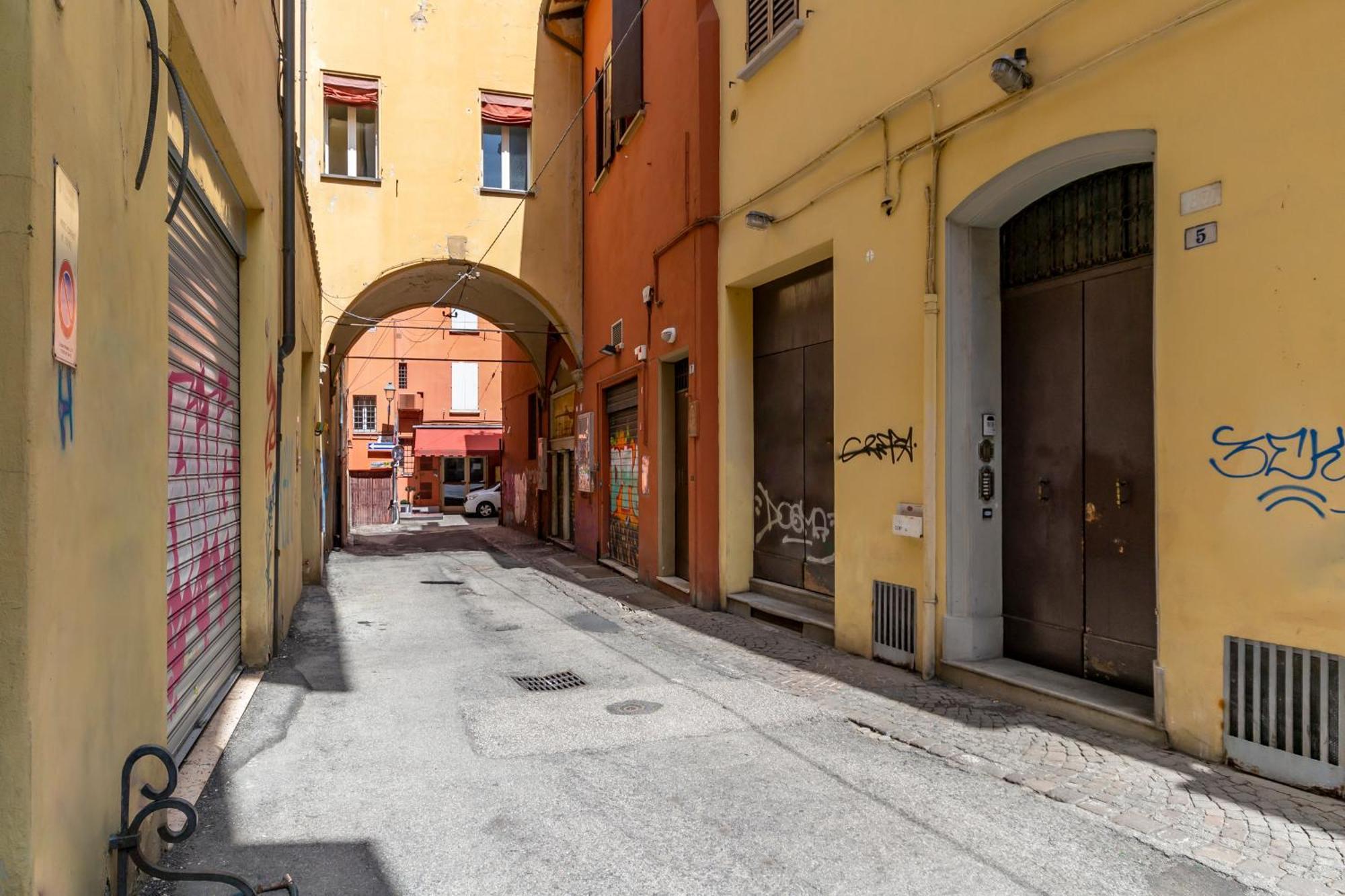Apartment Amos - 5 Minutes From Piazza Maggiore Bologna Eksteriør billede